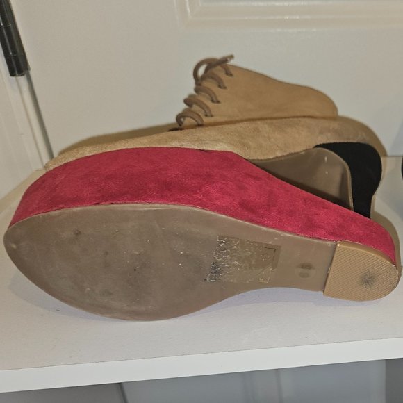 Dolce Vita 8 Bootie - Picture 3 of 12